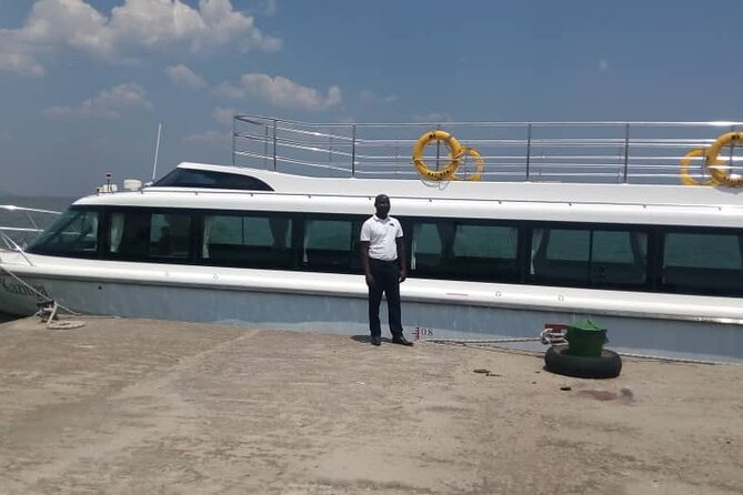 3 Days Best of Queen Elizabeth National Park Wildlife Tour - The two-hour Kazinga Channel boat safari