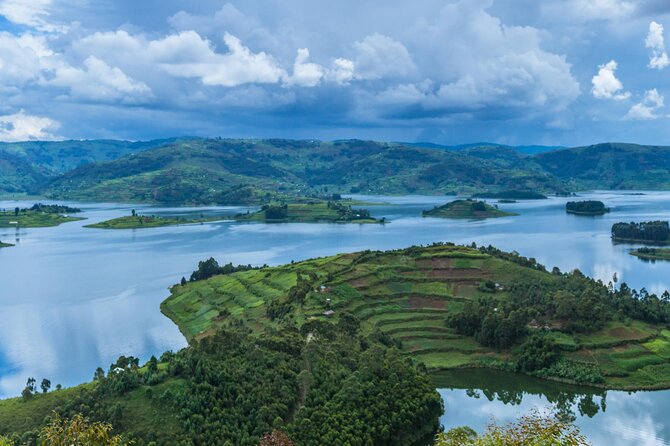 6 Days Uganda Gorilla, Chimps Trekking and Wildlife Safari - Why this six-day Uganda route works