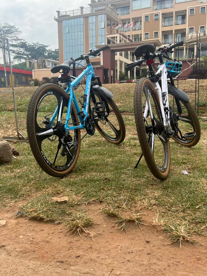 BEST OF ENTEBBE BIKE CYCLING TOUR - Downtown Entebbe, Food, and the Local Market