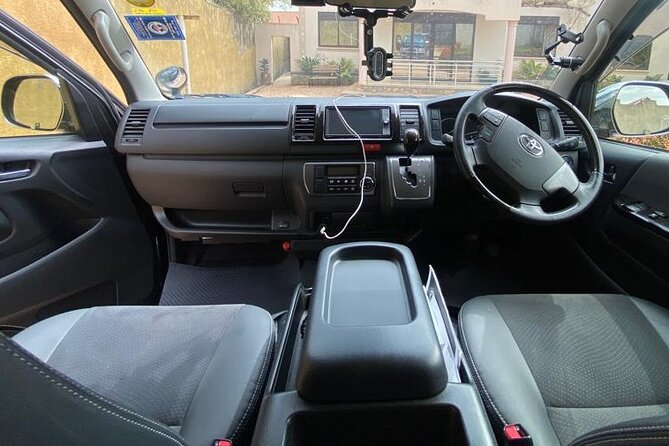 Entebbe Airport Tranfers - Finding your driver at Entebbe Airport