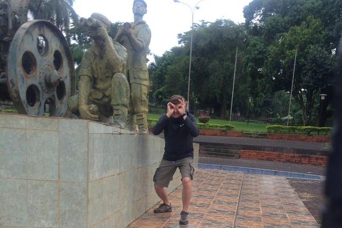 Entebbe Walking Tour (3 Hours) with Zoo and Botanical Gardens Options - Choosing the Botanical Gardens or Lake Victoria beach