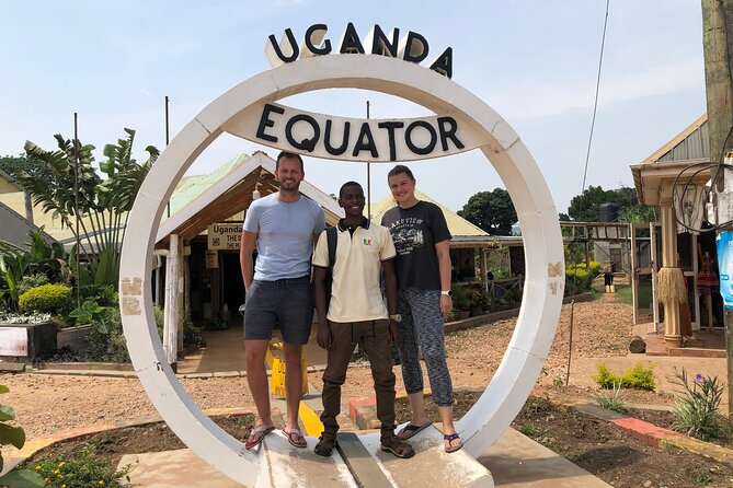 Equator Tour (Airpals Safaris tour) - The equator marker at Green Equator Masaka Road