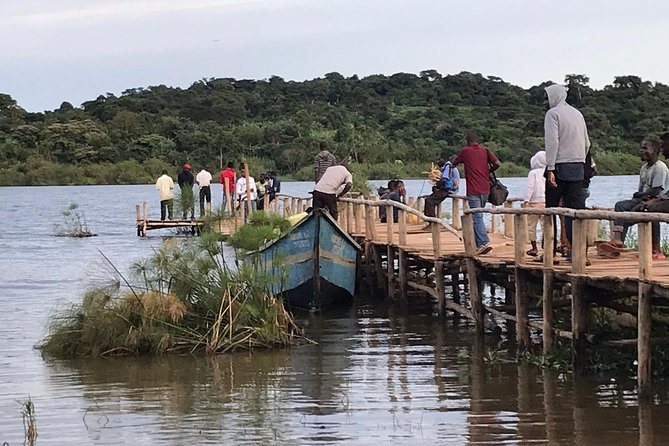 Fishing Village Food Tour & Luwombo Stop - A quieter choice on the lake shore