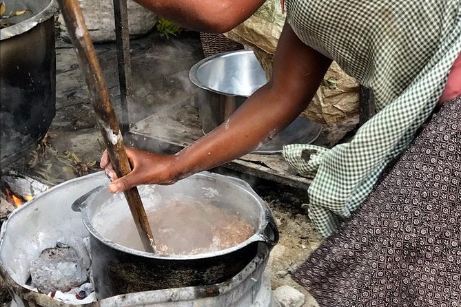 Fishing Village Food Tour & Luwombo Stop - What the rating and food comments suggest
