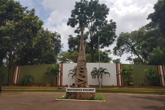 Free Female Guided Walking Tours Kampala (3 Hours) - Temples, mosques, and Kampala’s religious mix