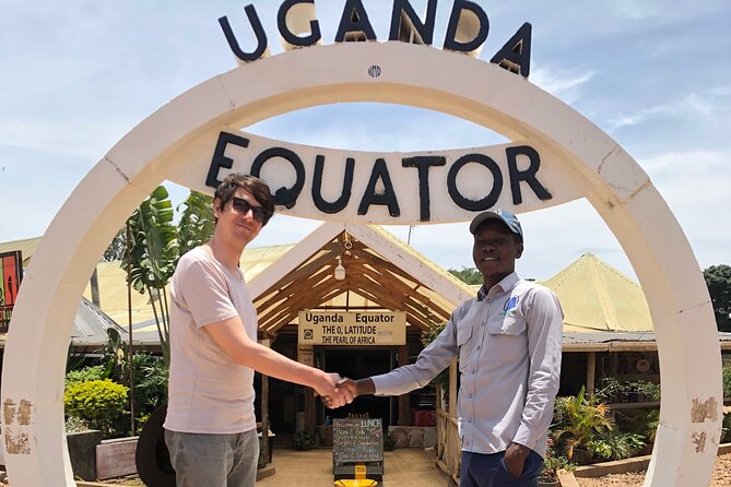 Half Day Equator Tour - The Green Equator stop: more than a photo