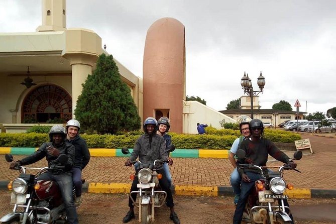 Kampala boda boda tours [motorbike tours]. - Kalerwe Market shows where Kampala shops and eats
