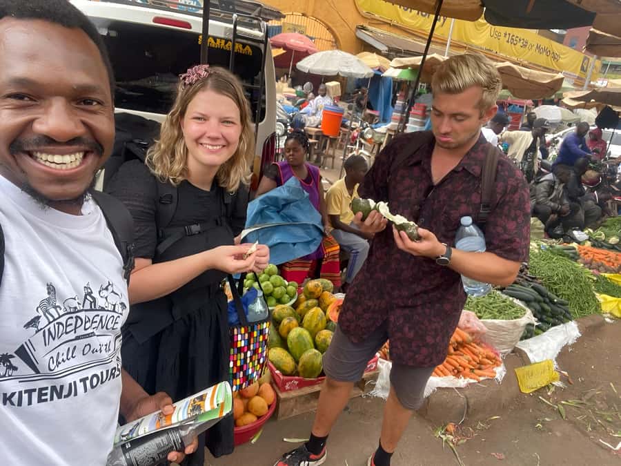Kampala: City Guided walking sightseeing Tour - What the Guide Adds to the Walk