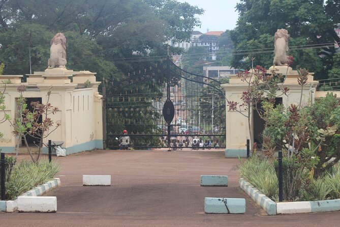 Kampala cultural tours - Traditional lunch and local flavors