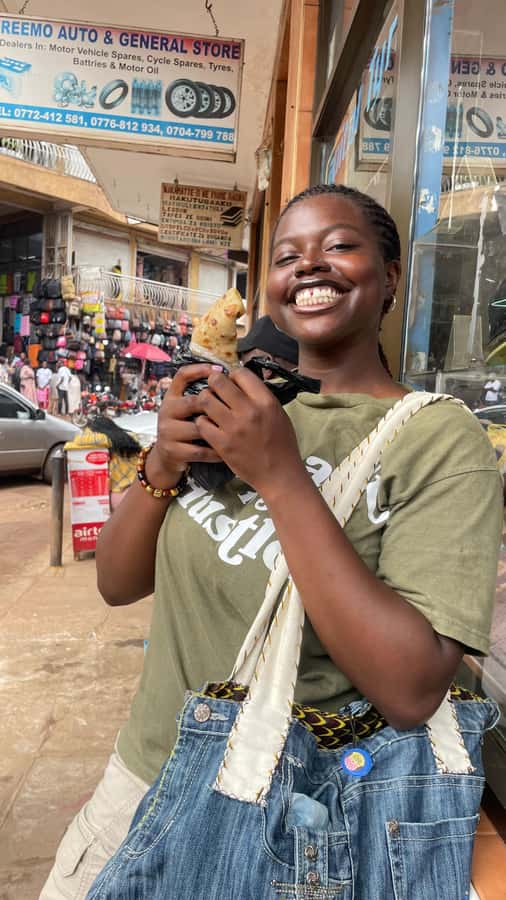 Kampala: Female-Guided Walking Tour - Old Taxi Park: Kampala in motion