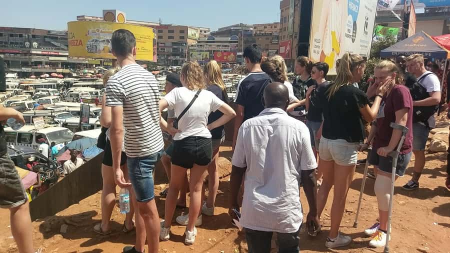 Kampala: Full day City Tour - How the guide and private car affect the day