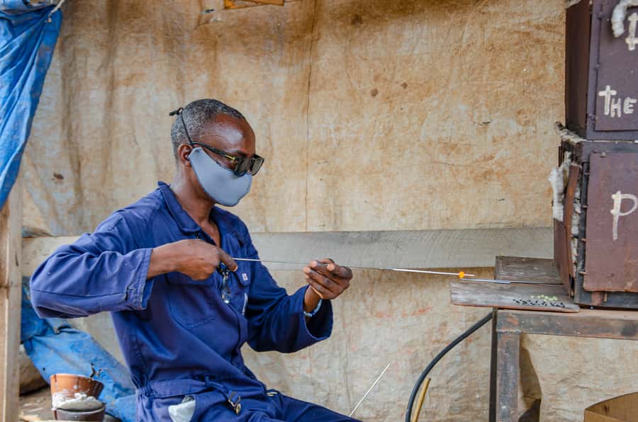 Kampala: Glass Bead Making Workshop from Recycled Glass - Why the one-hour length matters
