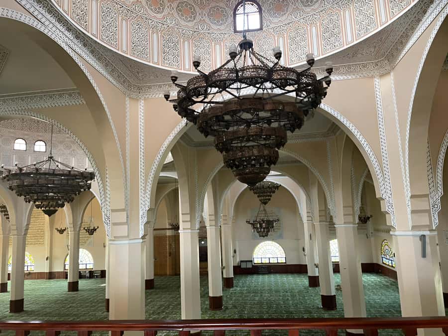Kampala: Guided City Walking Tour with Gadaffi Mosque - The World War memorial and a less familiar colonial story