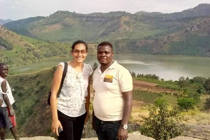 Kampala's walking city Tour Experience - Reading the Independence Monument