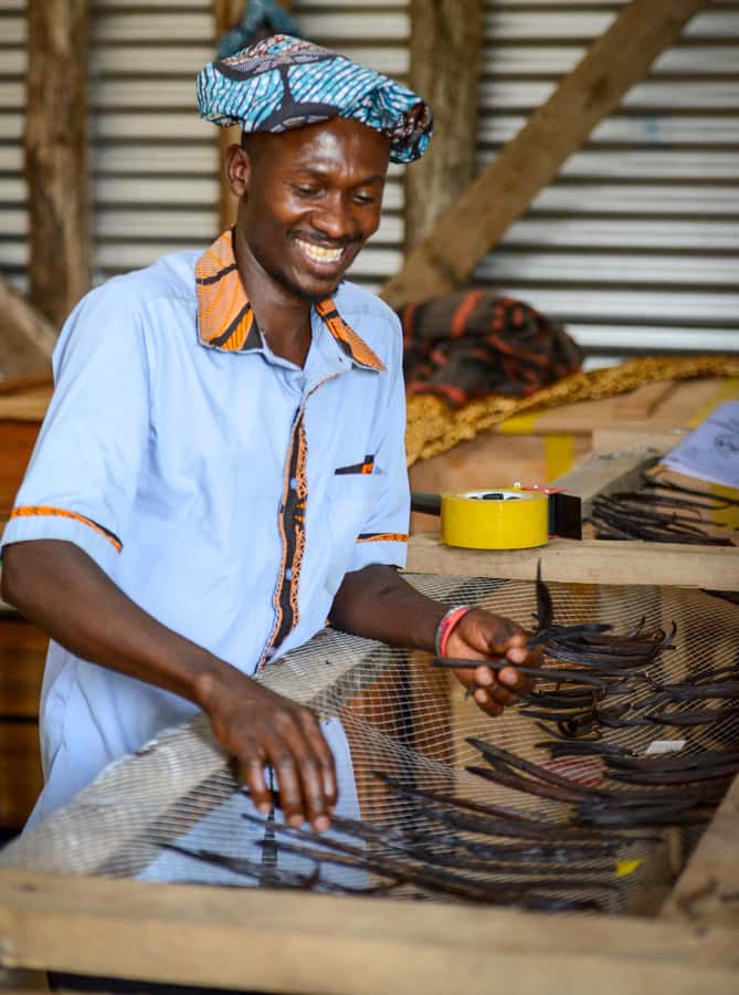 Rubalika Safari Lodge and Farm: Guided Trail Tour with Lunch - Vanilla and cocoa, crops that require patience