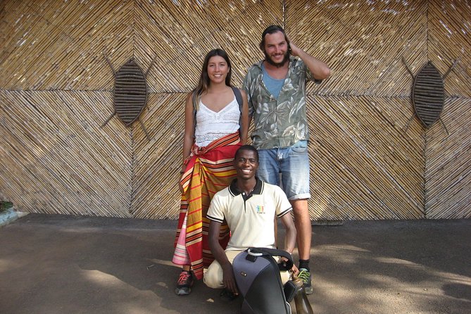 Steve Kampala Walking tours (Airpals Safaris tour) - Makerere University starts the story